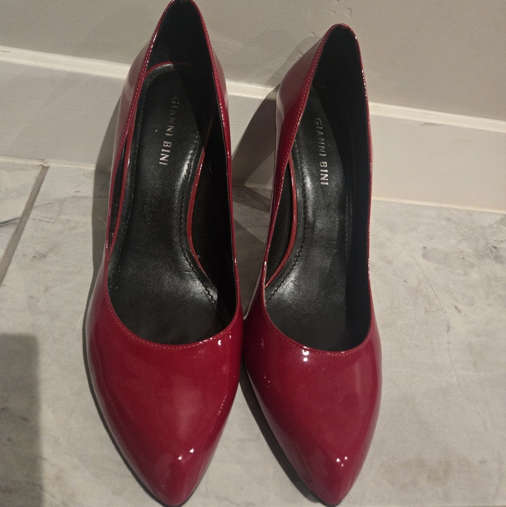Gianni Bini Glossy Red Heels